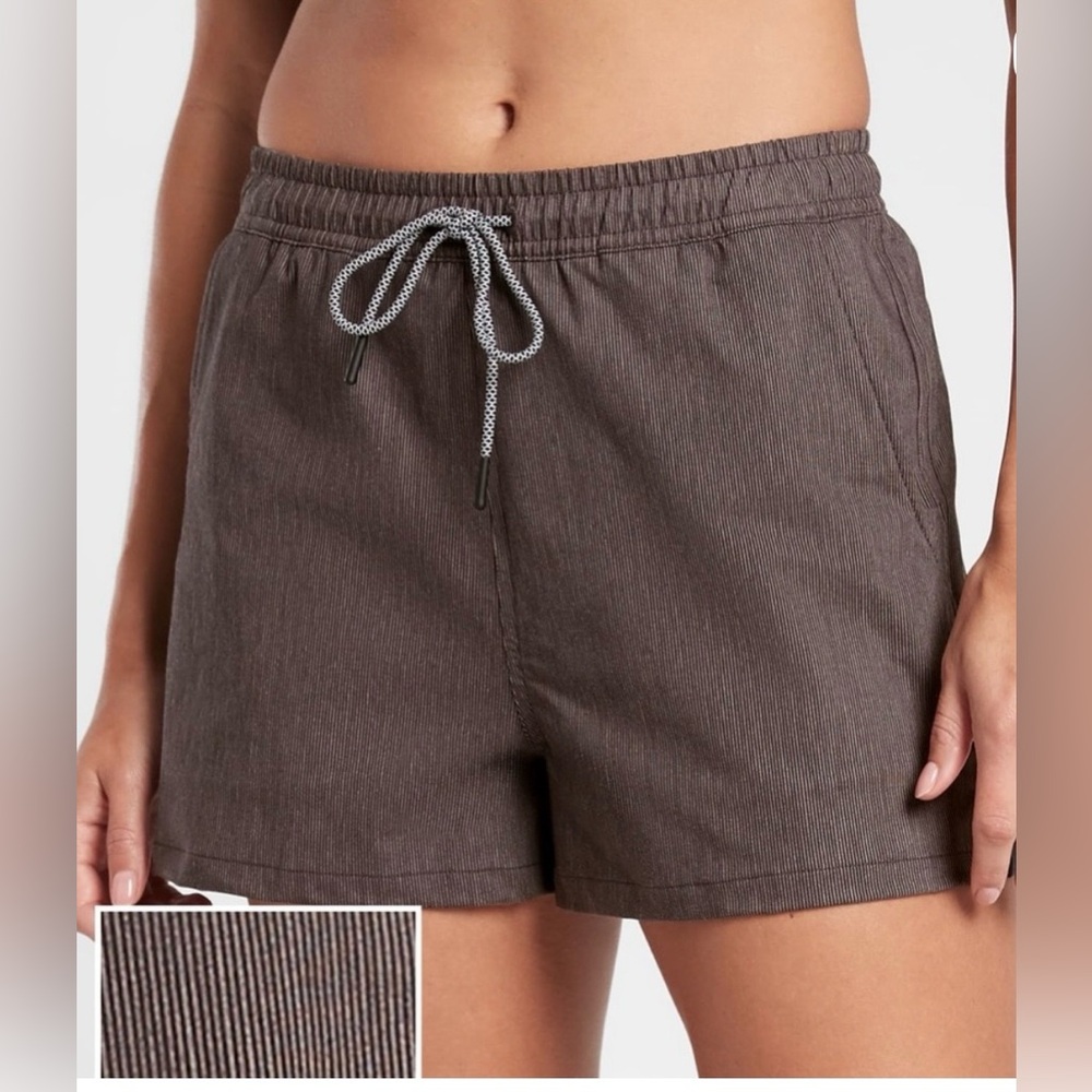 Athleta Marin 5” Board Shorts in Brown Pinstripe, Women’s Small